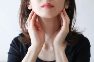 「あれ？歯並び、昔よりズレてない…？」
